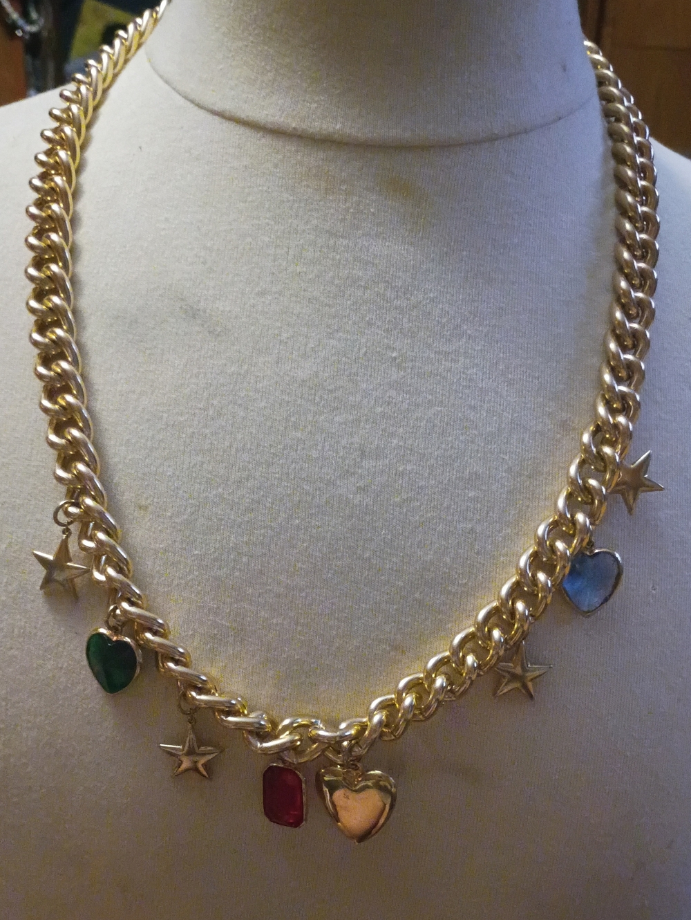 Source Unknown Gold Tone Charm Necklace with Multicolored Hearts and Stars